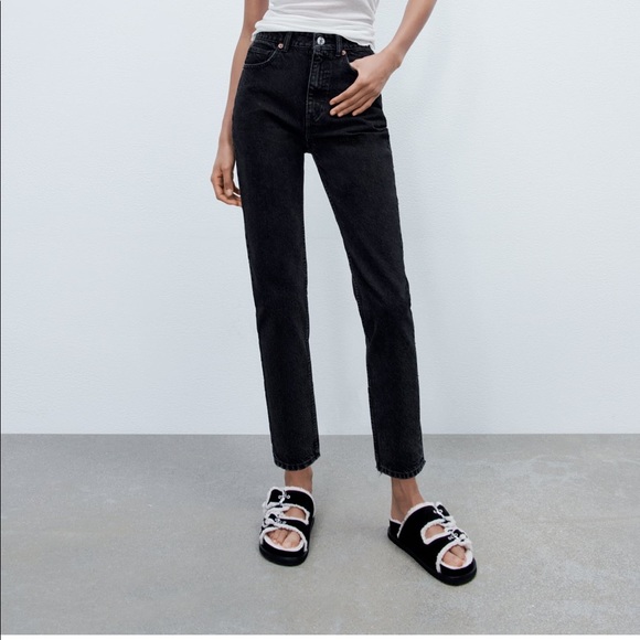 ZARA Mom Fit Jeans - Picture 1 of 3